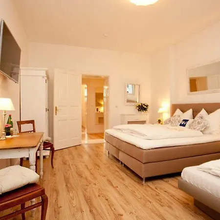 Lovely Flats Englische Strasse Hotell *
